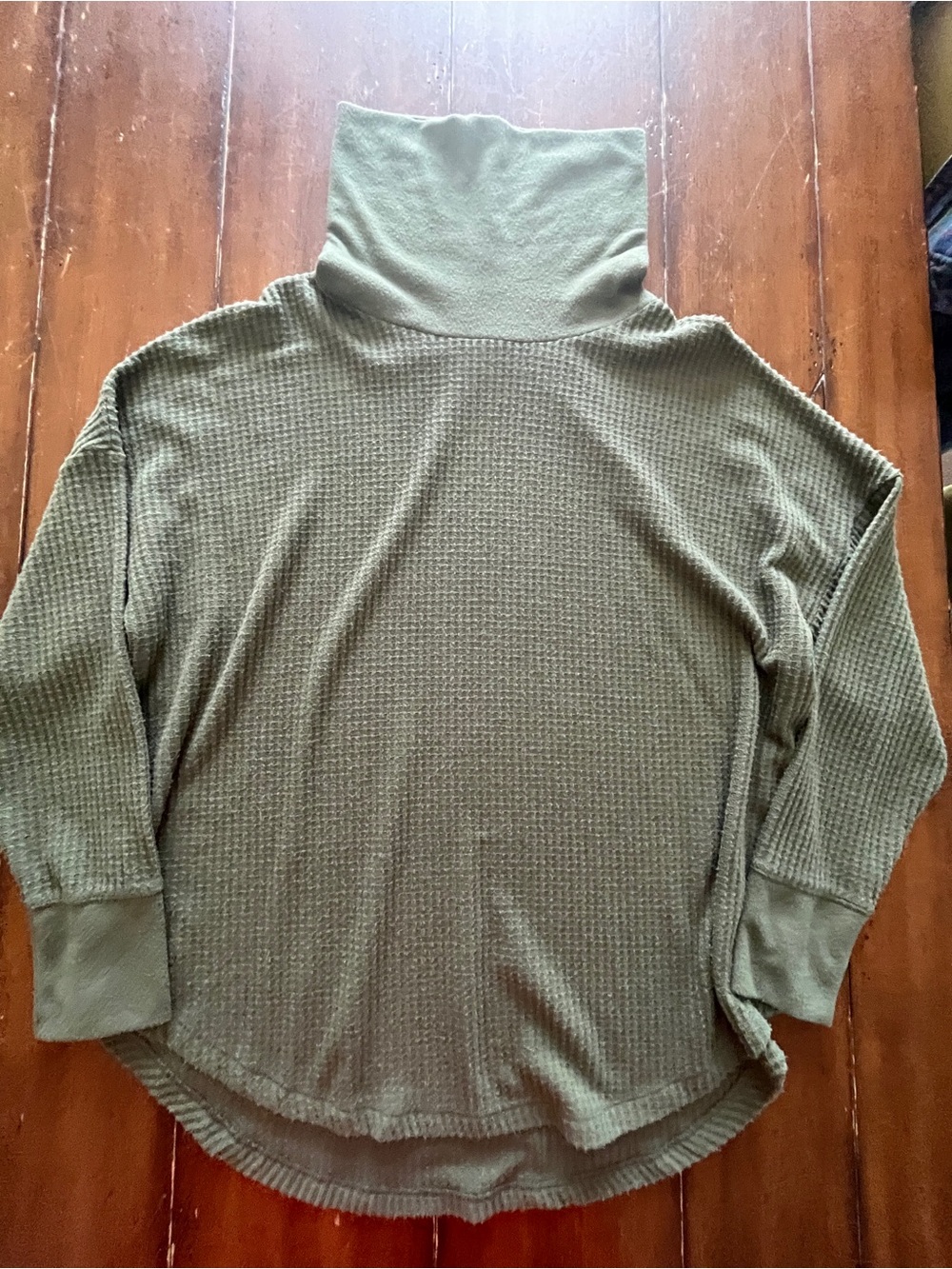 Time and Tru Olive Waffle Knit Shirt